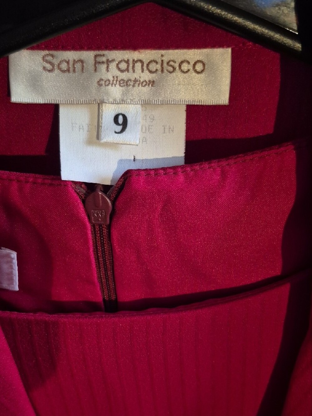 Women’s Raspberry Blazer And Dress Set - Picture 2 of 16